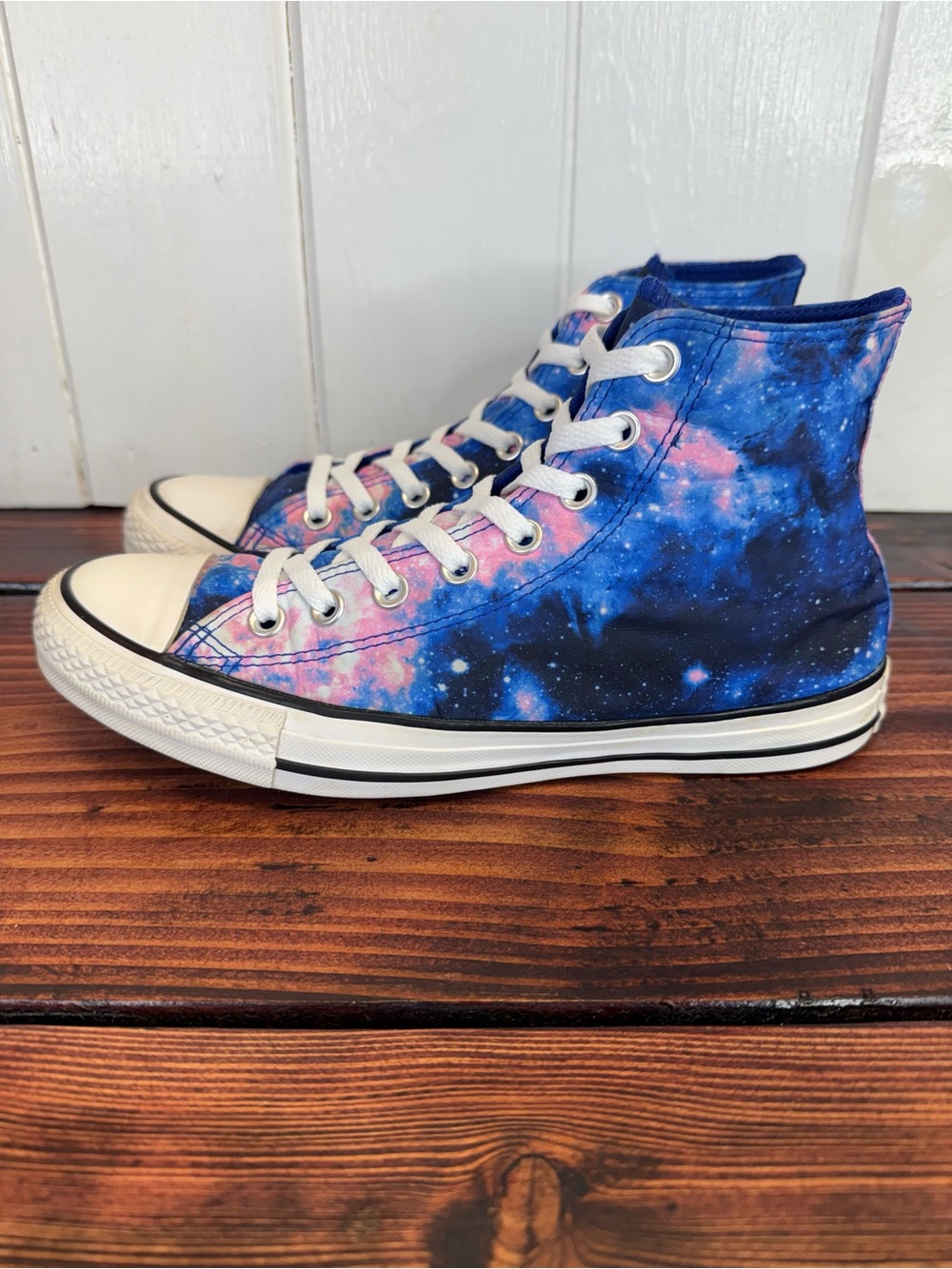 Converse Chuck Taylor All Star Galaxy Print High Tops Women’s Size 9